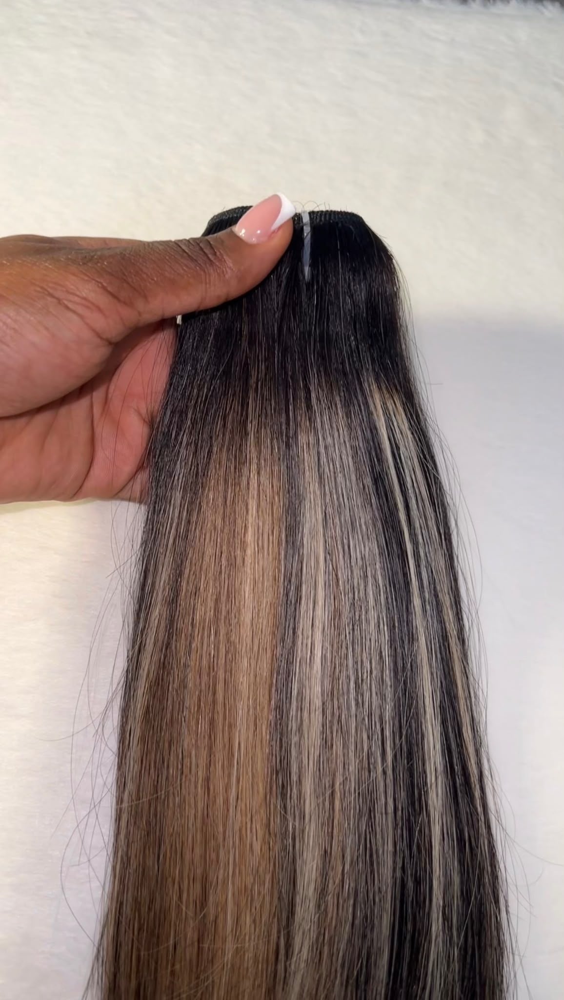 SINGLE DONOR HAIR TOASTED PRALINE